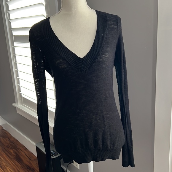 Express deep v neck sweater - Picture 2 of 3
